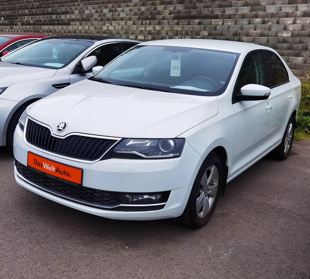 Осмотр Skoda Rapid 2017 г.в. 48.000 км.